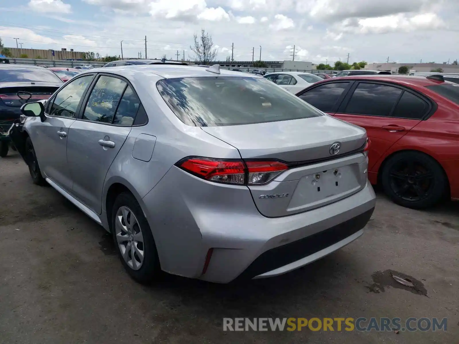 3 Photograph of a damaged car JTDEPRAE7LJ039263 TOYOTA COROLLA 2020