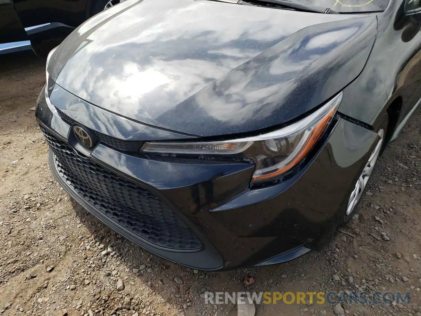 9 Photograph of a damaged car JTDEPRAE7LJ039845 TOYOTA COROLLA 2020