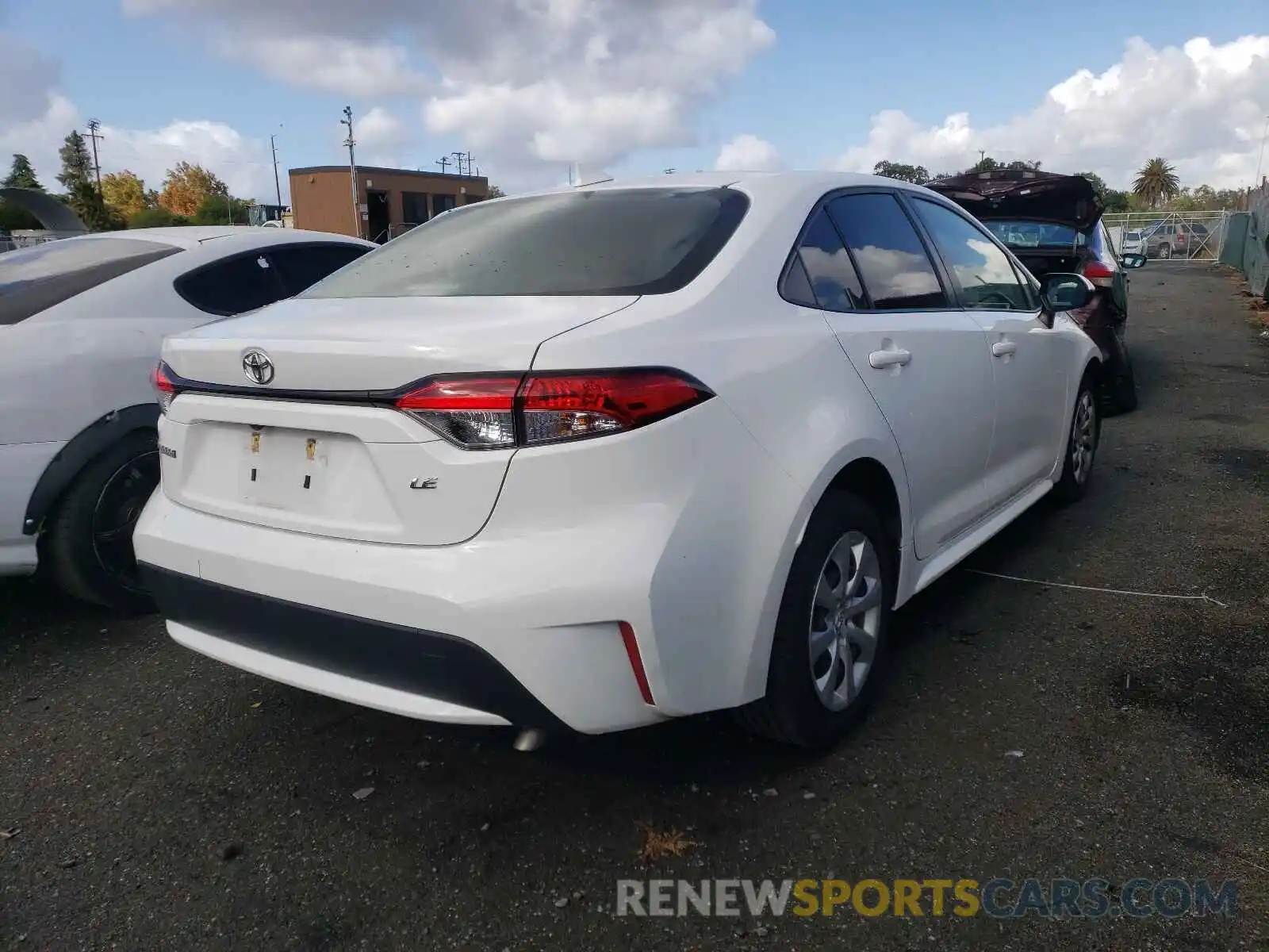 4 Photograph of a damaged car JTDEPRAE7LJ040025 TOYOTA COROLLA 2020