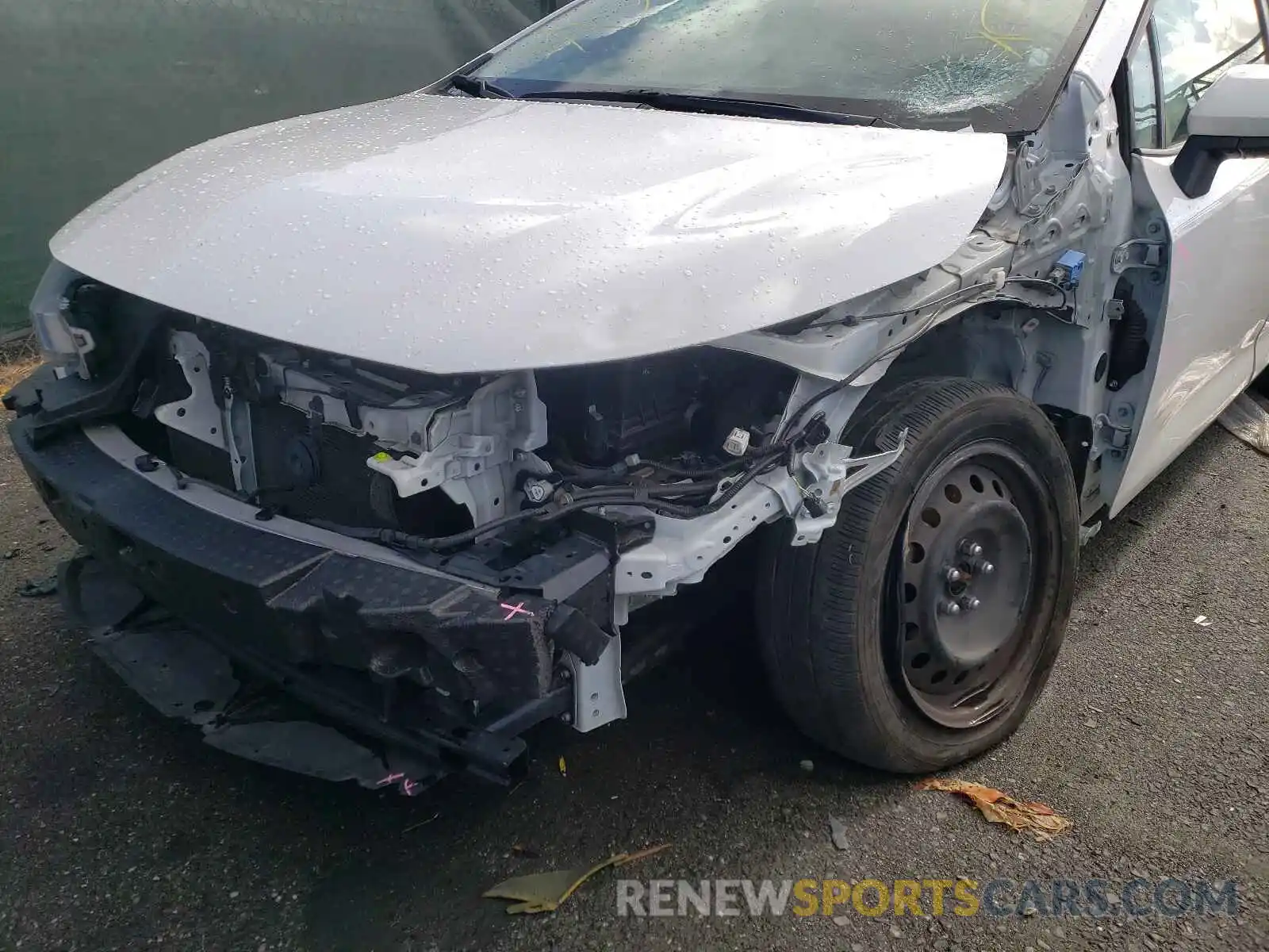 9 Photograph of a damaged car JTDEPRAE7LJ040025 TOYOTA COROLLA 2020