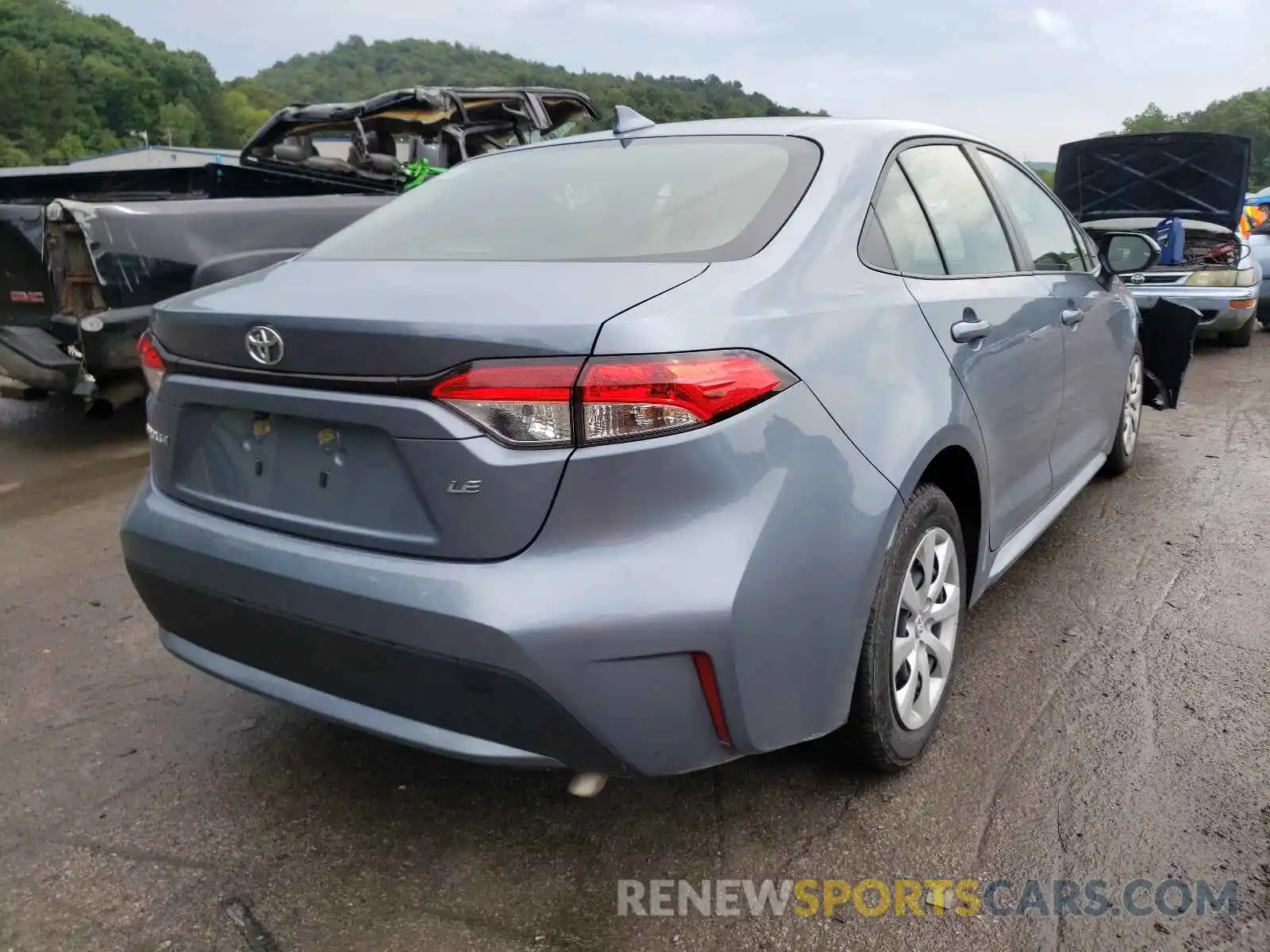 4 Photograph of a damaged car JTDEPRAE7LJ040090 TOYOTA COROLLA 2020