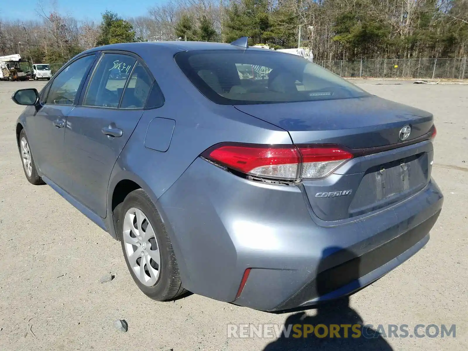 3 Photograph of a damaged car JTDEPRAE7LJ041949 TOYOTA COROLLA 2020