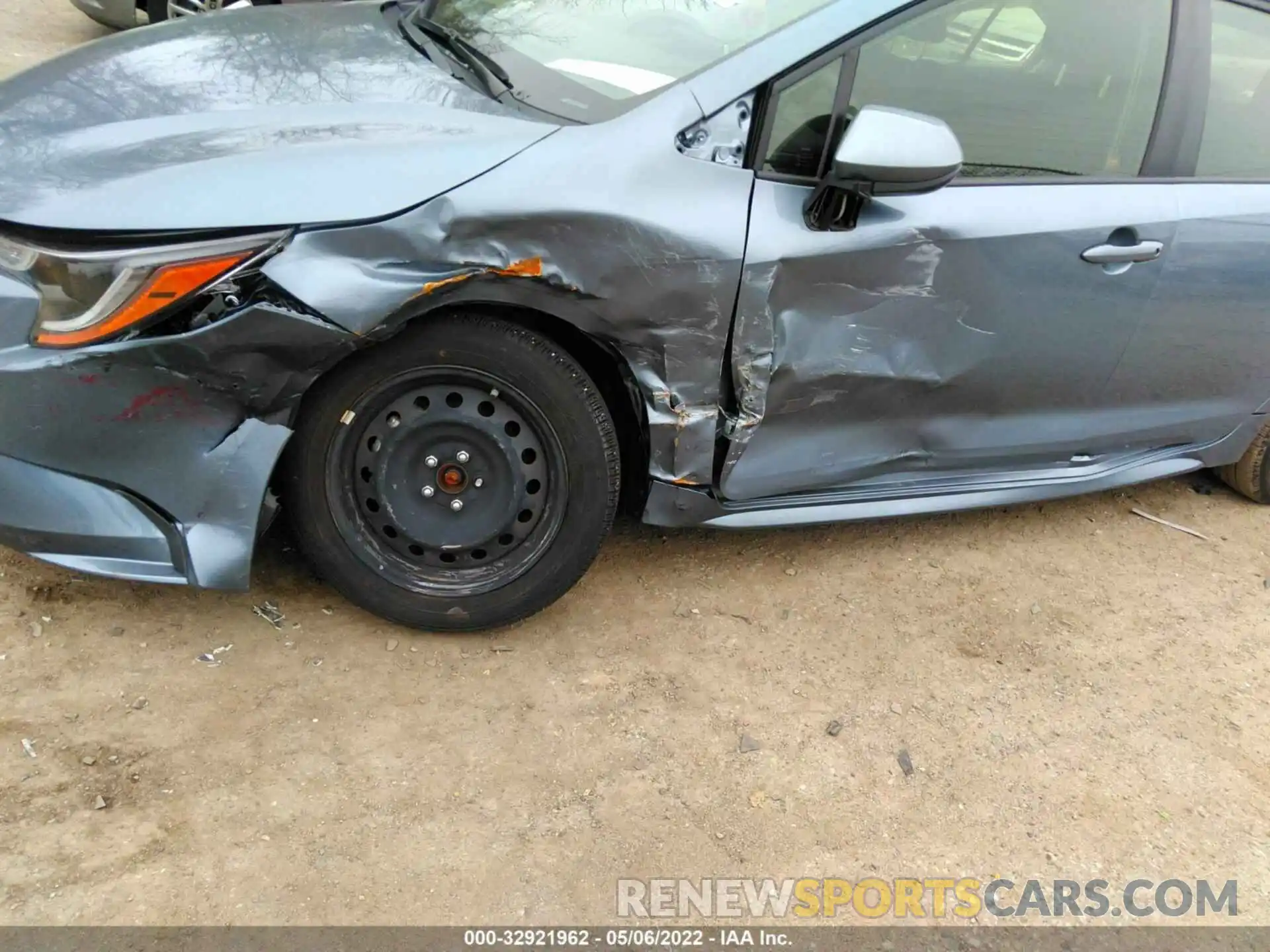 6 Photograph of a damaged car JTDEPRAE7LJ042132 TOYOTA COROLLA 2020