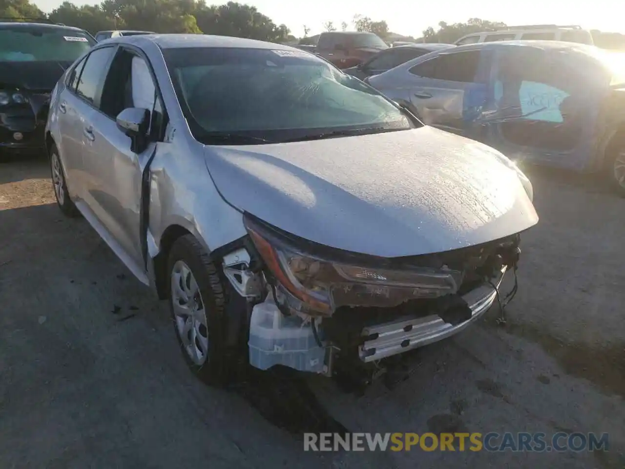 1 Photograph of a damaged car JTDEPRAE7LJ043104 TOYOTA COROLLA 2020