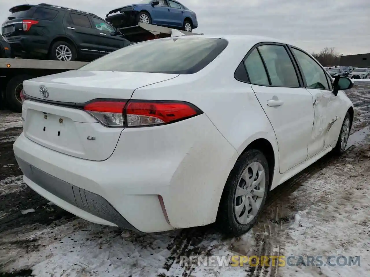 4 Photograph of a damaged car JTDEPRAE7LJ043653 TOYOTA COROLLA 2020