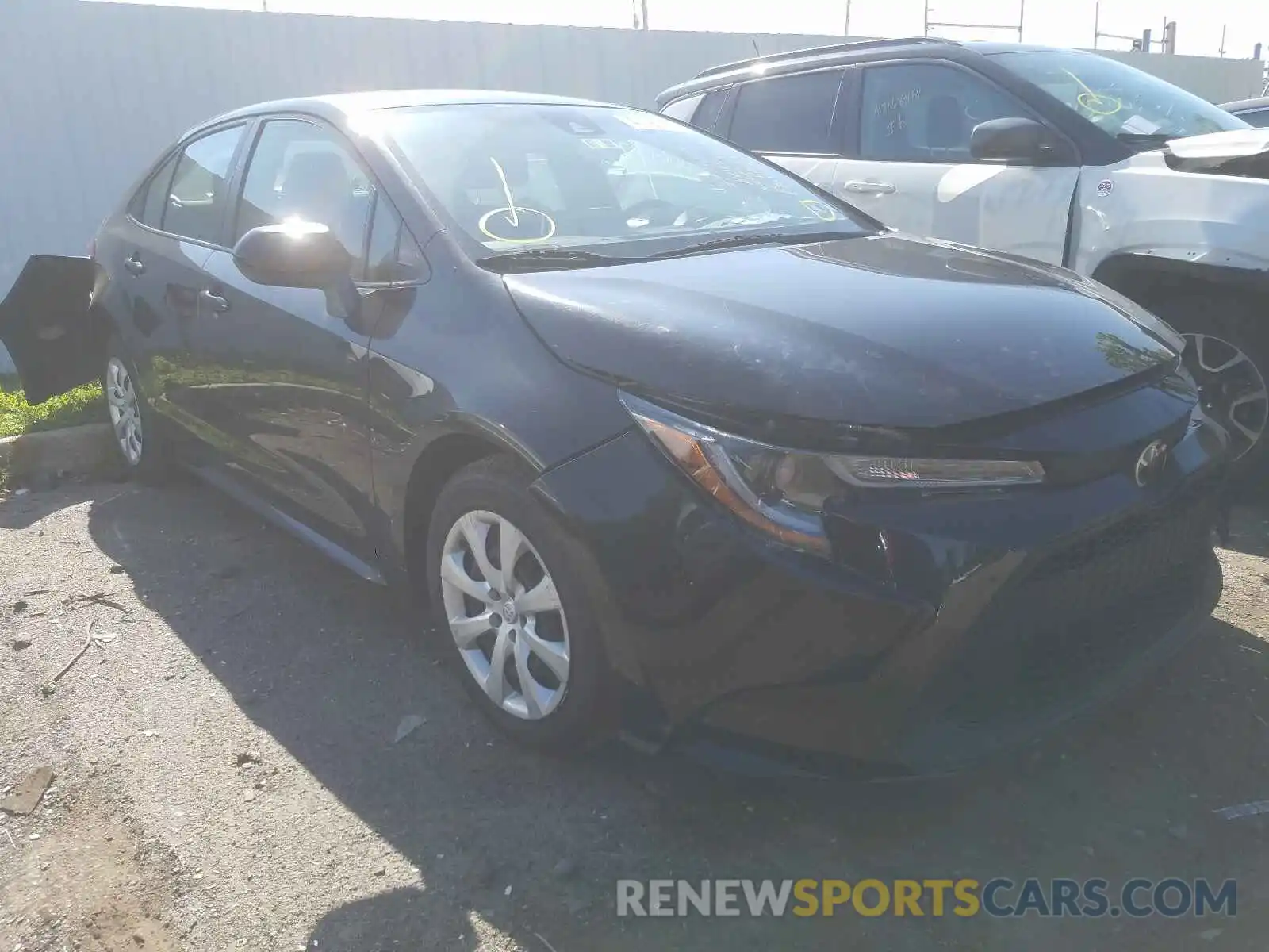 1 Photograph of a damaged car JTDEPRAE7LJ044737 TOYOTA COROLLA 2020