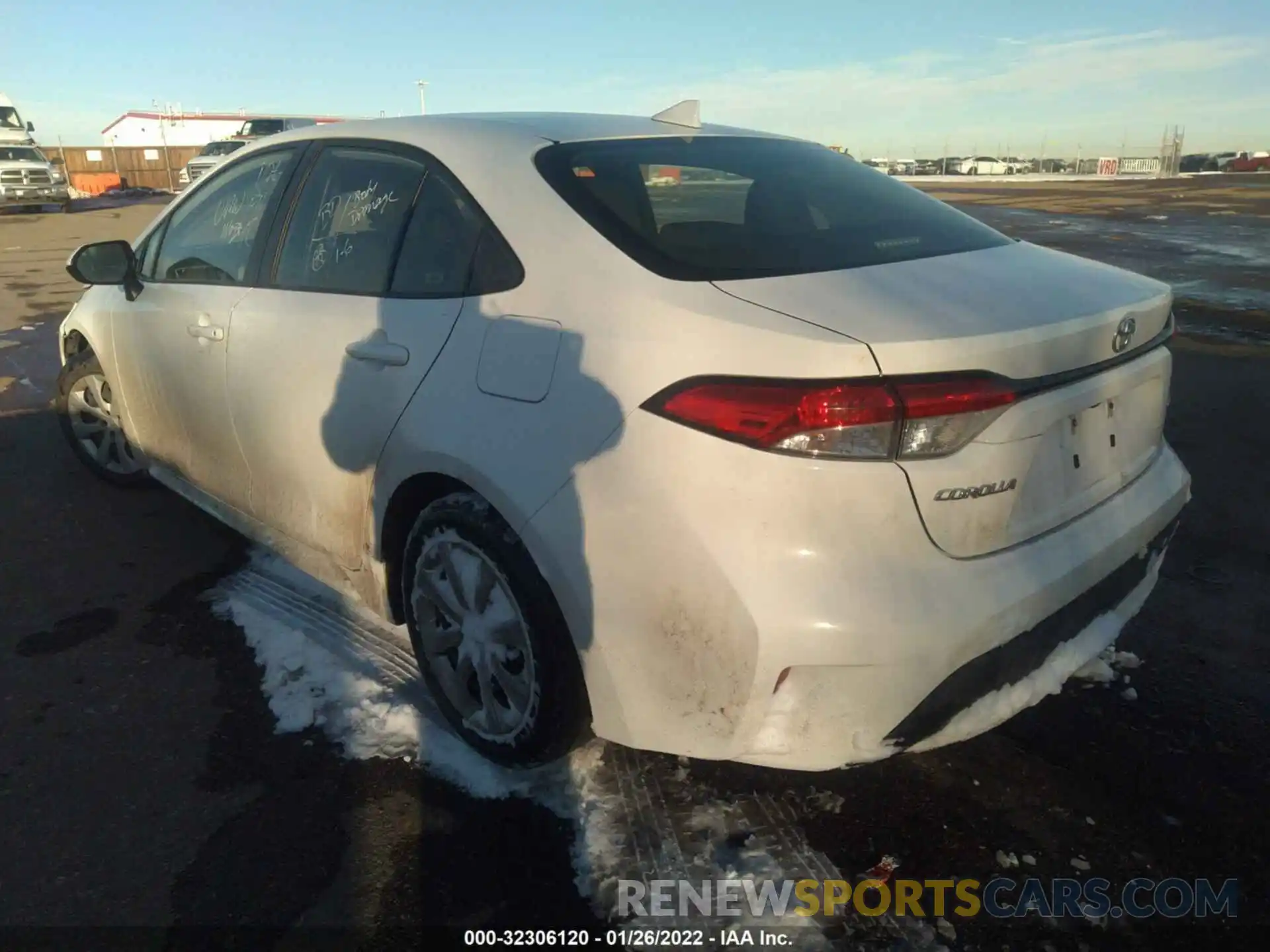 3 Photograph of a damaged car JTDEPRAE7LJ045077 TOYOTA COROLLA 2020