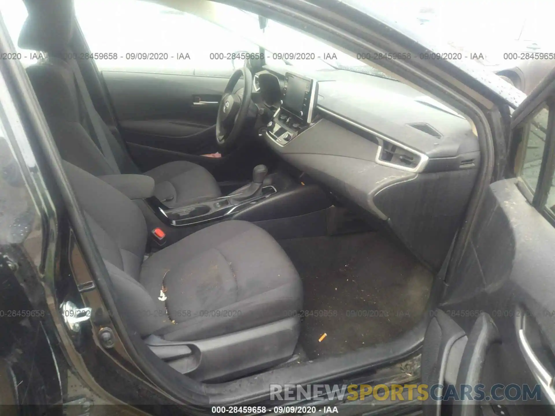 5 Photograph of a damaged car JTDEPRAE7LJ045175 TOYOTA COROLLA 2020