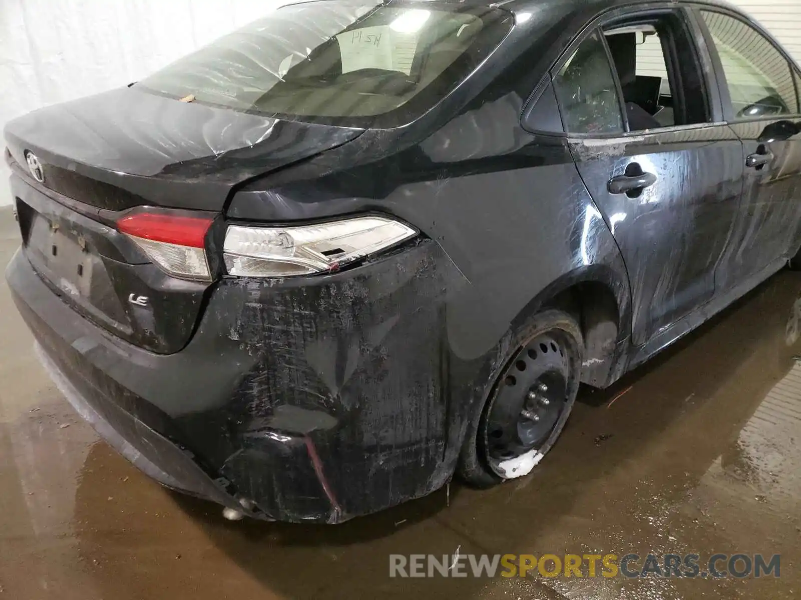 9 Photograph of a damaged car JTDEPRAE7LJ046245 TOYOTA COROLLA 2020