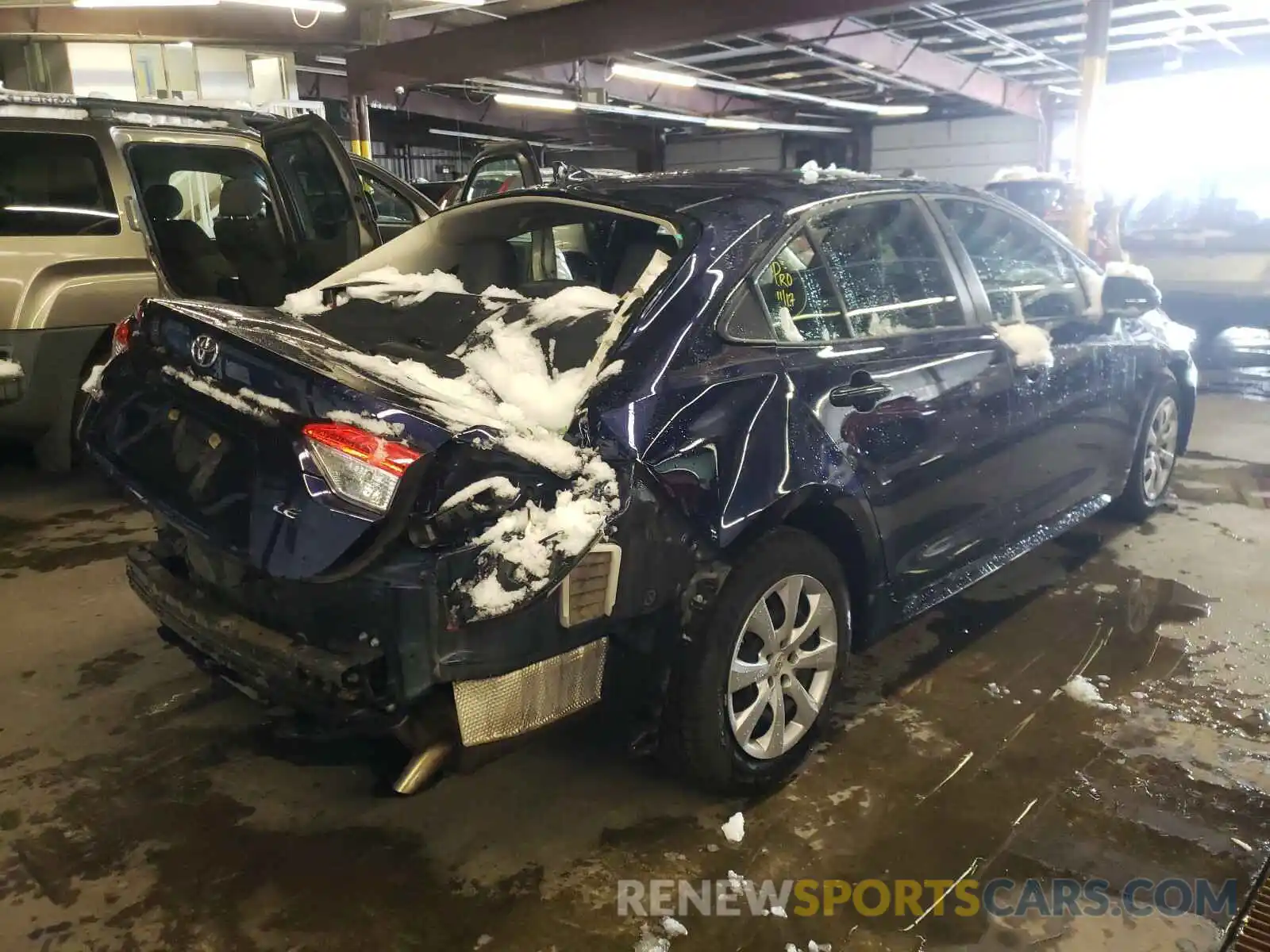 4 Photograph of a damaged car JTDEPRAE7LJ046410 TOYOTA COROLLA 2020