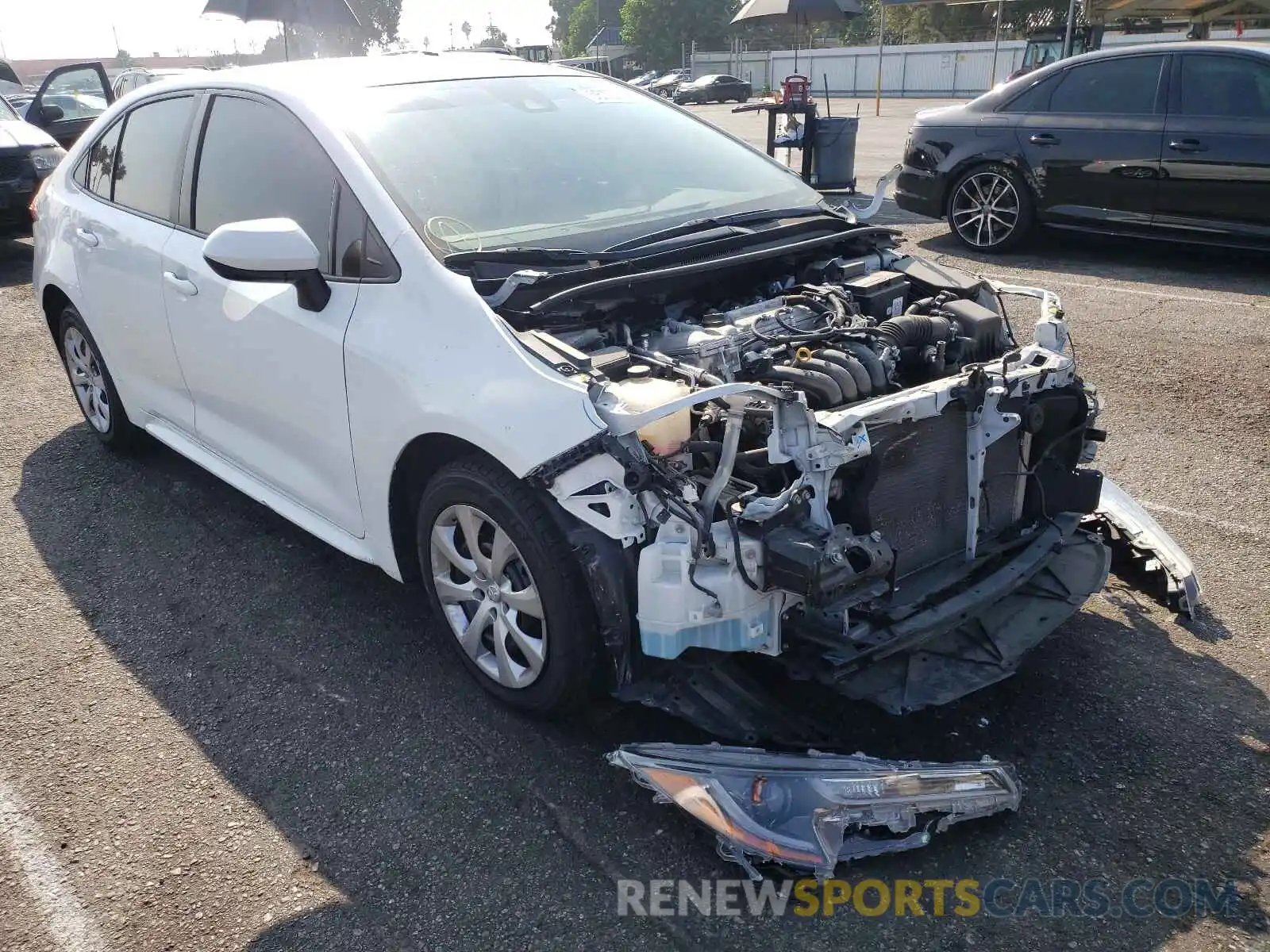 1 Photograph of a damaged car JTDEPRAE7LJ047282 TOYOTA COROLLA 2020