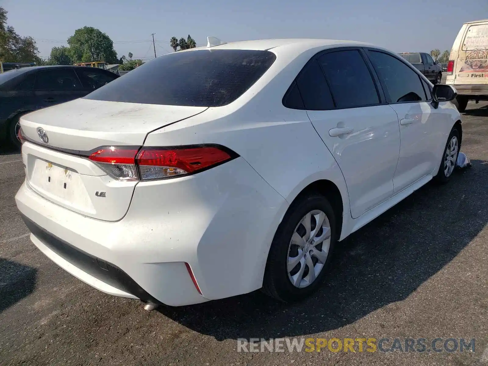 4 Photograph of a damaged car JTDEPRAE7LJ047282 TOYOTA COROLLA 2020