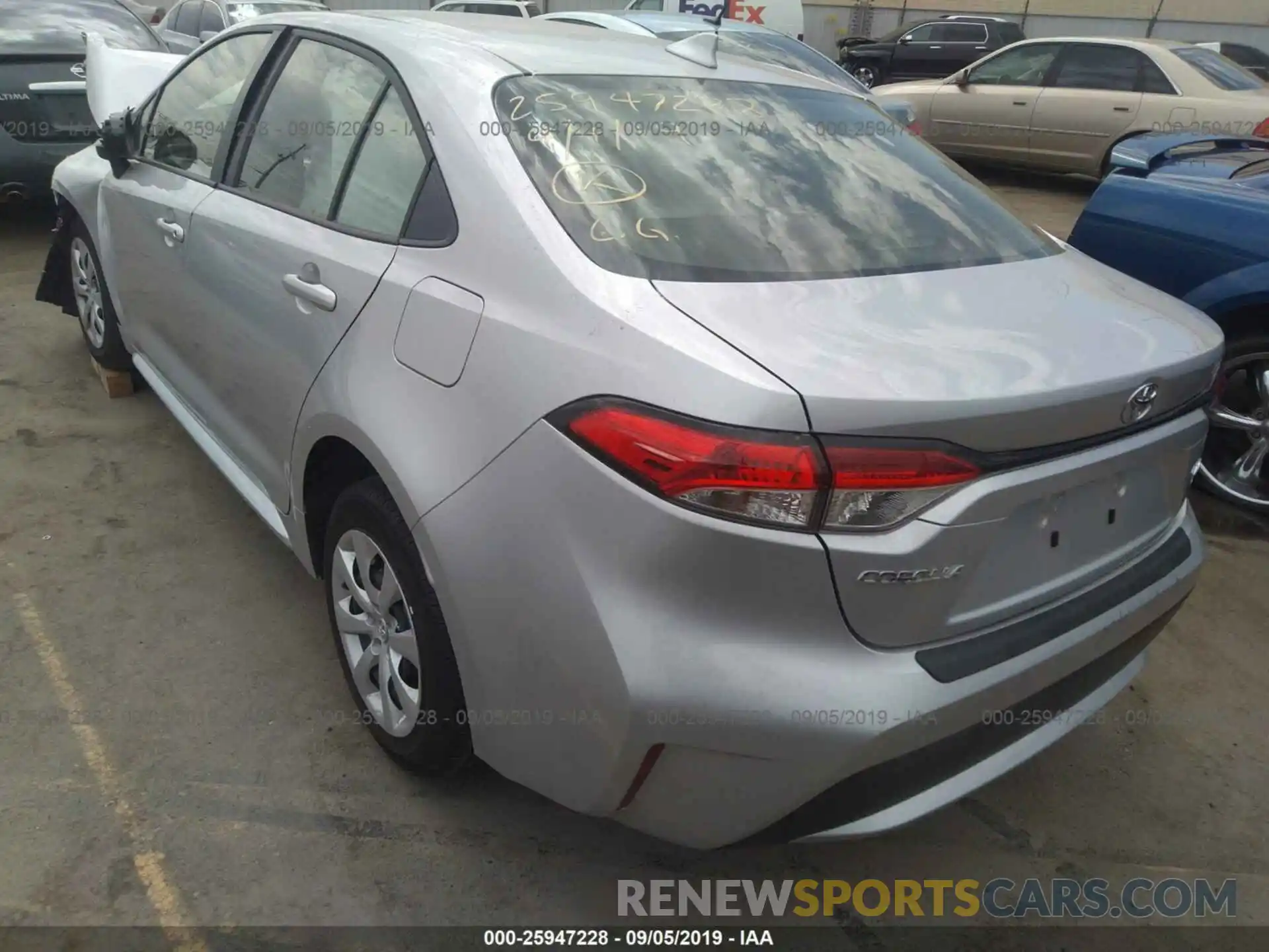 3 Photograph of a damaged car JTDEPRAE7LJ048304 TOYOTA COROLLA 2020