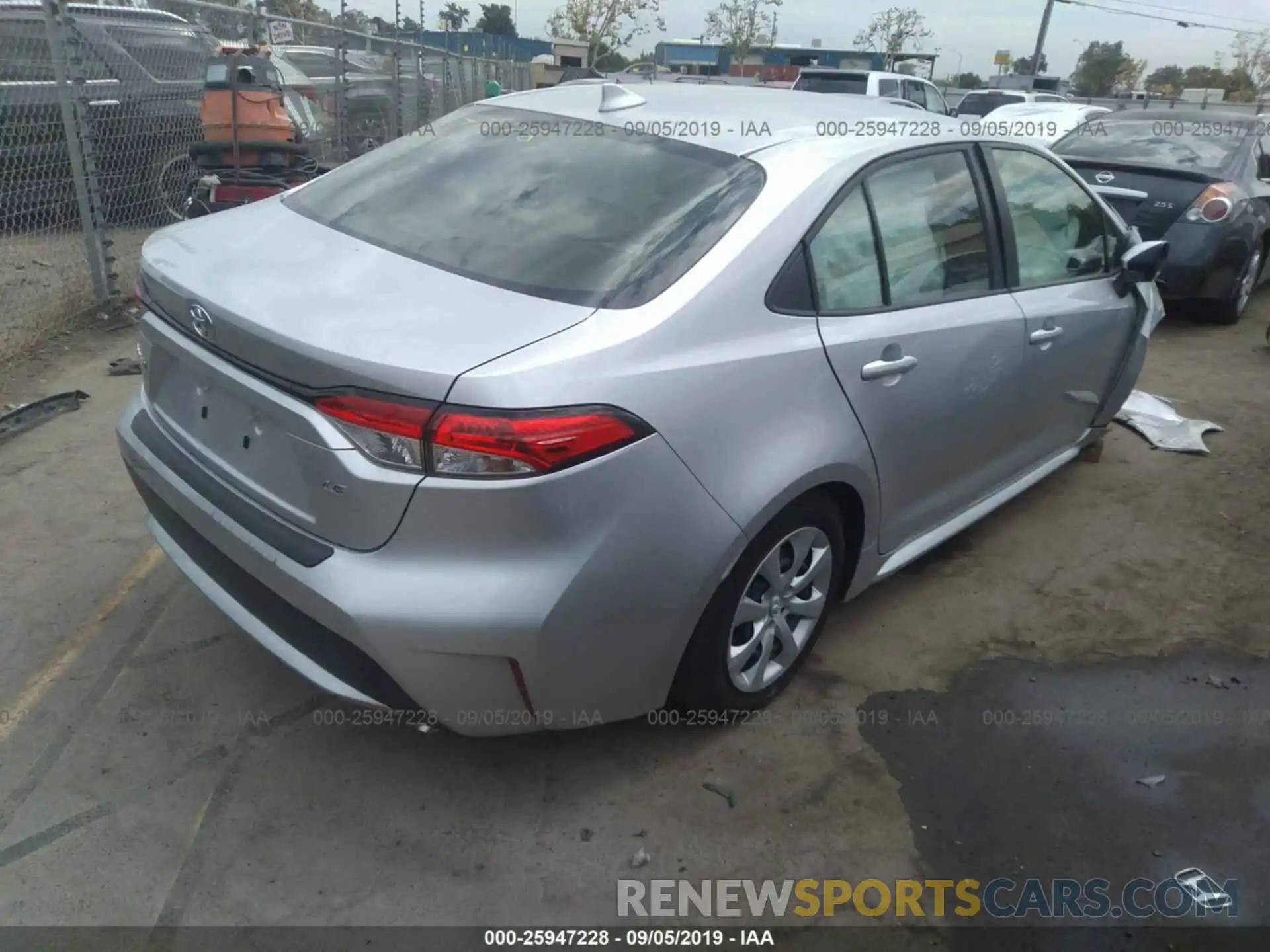 4 Photograph of a damaged car JTDEPRAE7LJ048304 TOYOTA COROLLA 2020