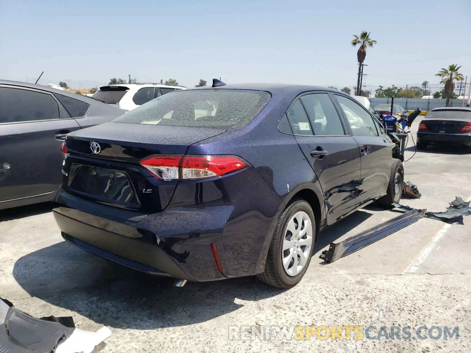 4 Photograph of a damaged car JTDEPRAE7LJ050943 TOYOTA COROLLA 2020