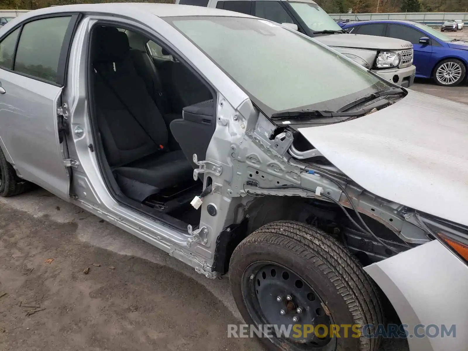 9 Photograph of a damaged car JTDEPRAE7LJ051056 TOYOTA COROLLA 2020