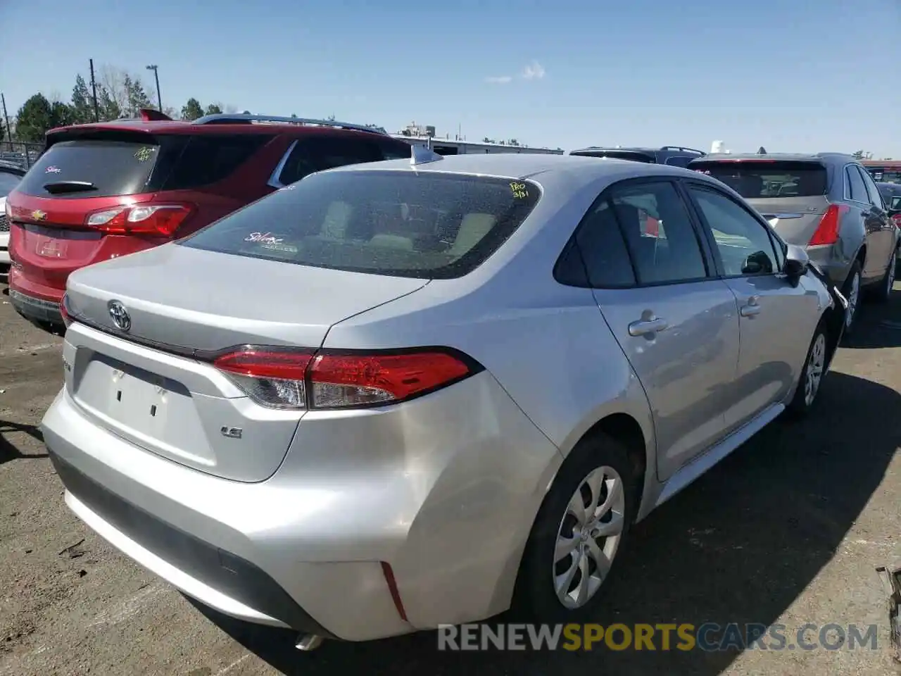 4 Photograph of a damaged car JTDEPRAE7LJ051106 TOYOTA COROLLA 2020