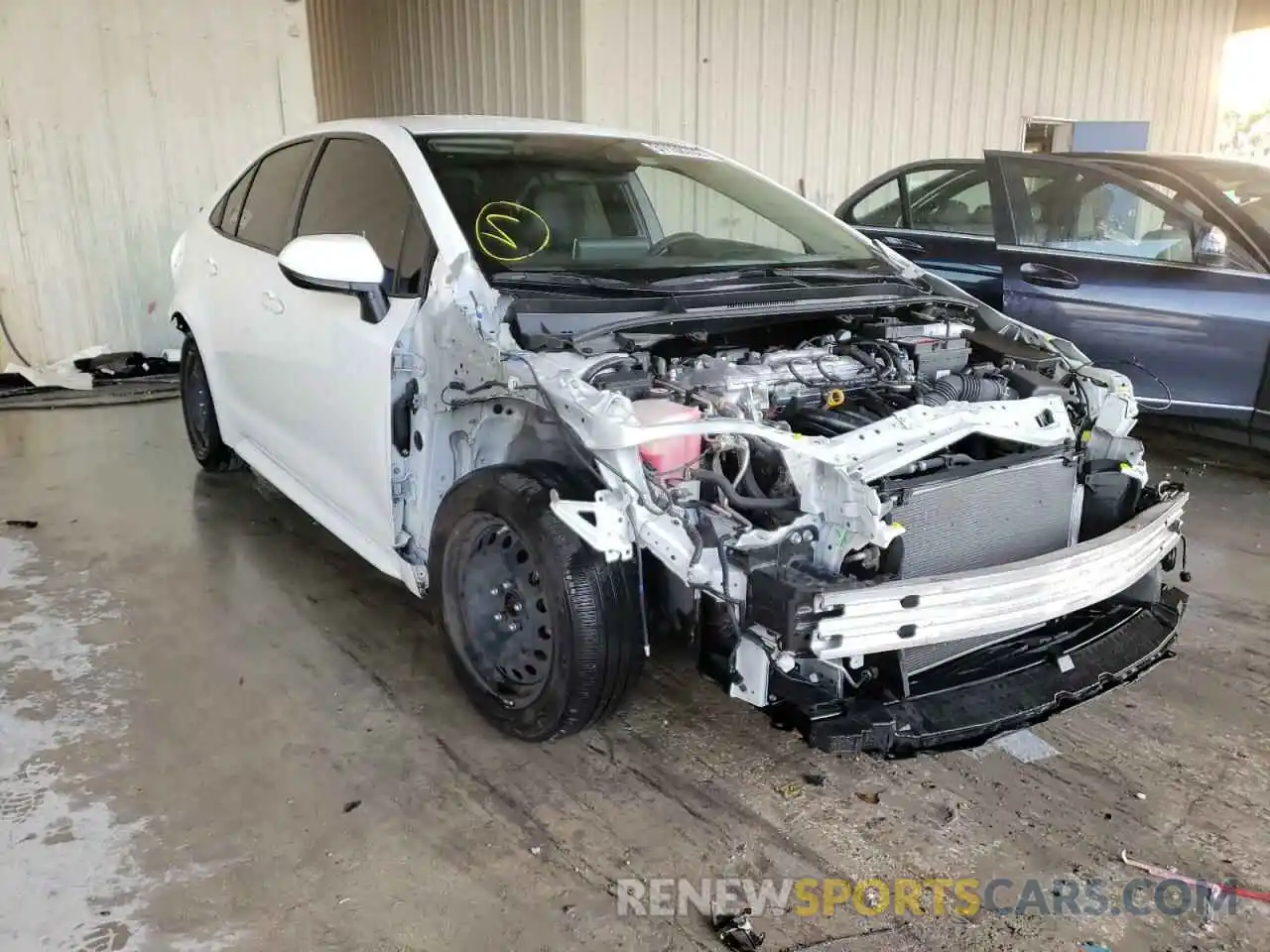 1 Photograph of a damaged car JTDEPRAE7LJ051378 TOYOTA COROLLA 2020