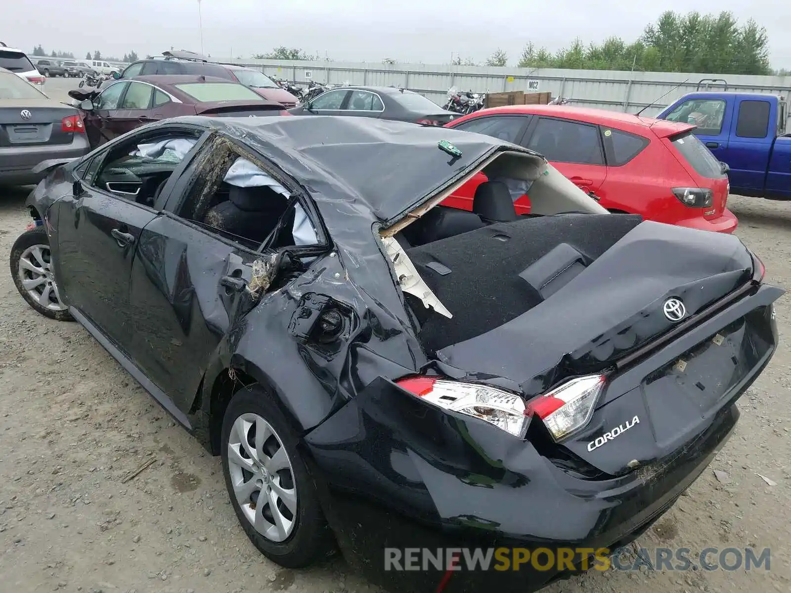 3 Photograph of a damaged car JTDEPRAE7LJ051509 TOYOTA COROLLA 2020