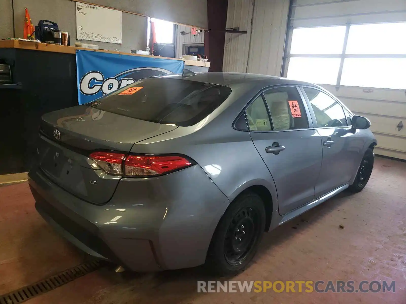 4 Photograph of a damaged car JTDEPRAE7LJ051834 TOYOTA COROLLA 2020