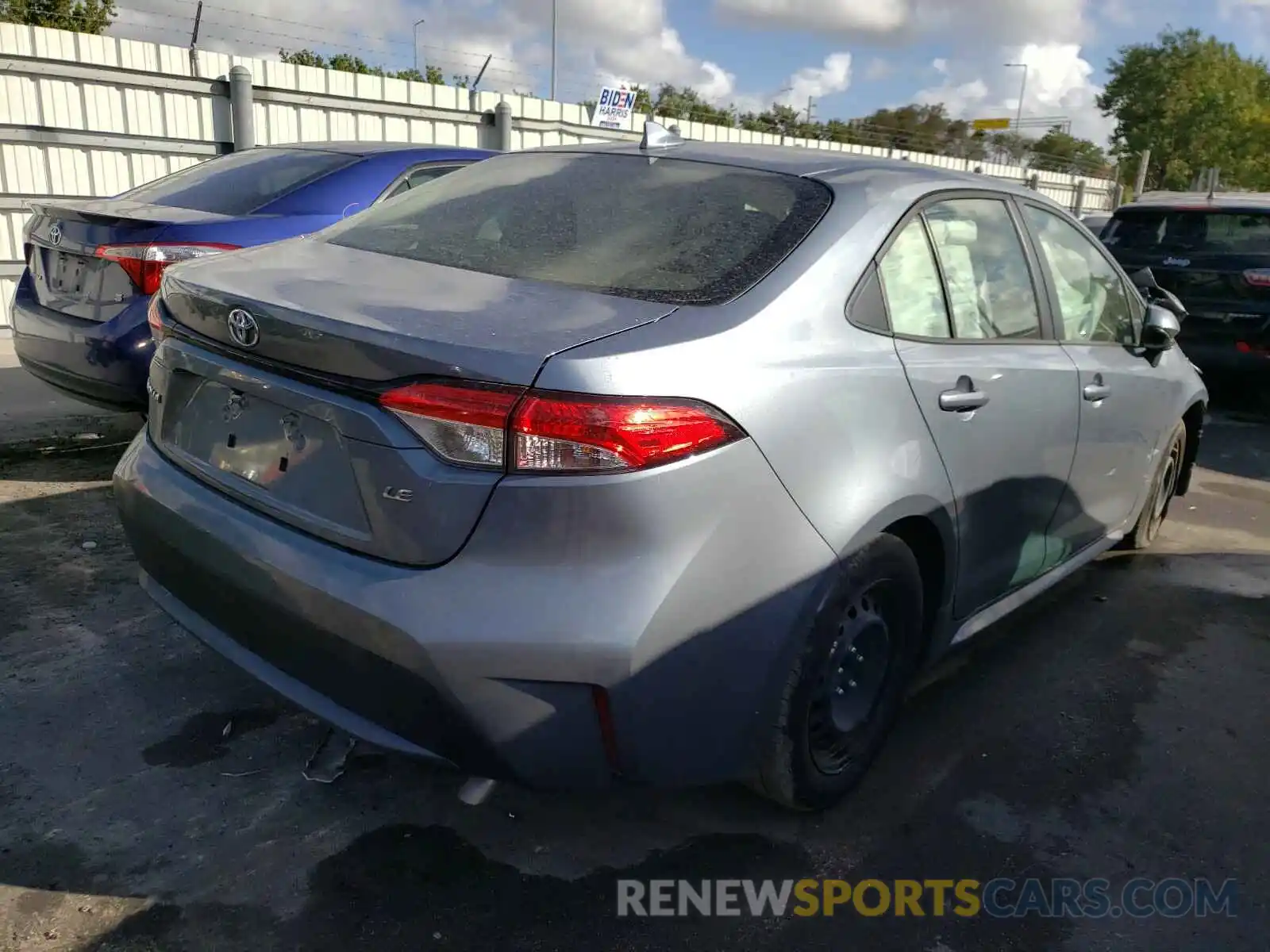 4 Photograph of a damaged car JTDEPRAE7LJ054670 TOYOTA COROLLA 2020