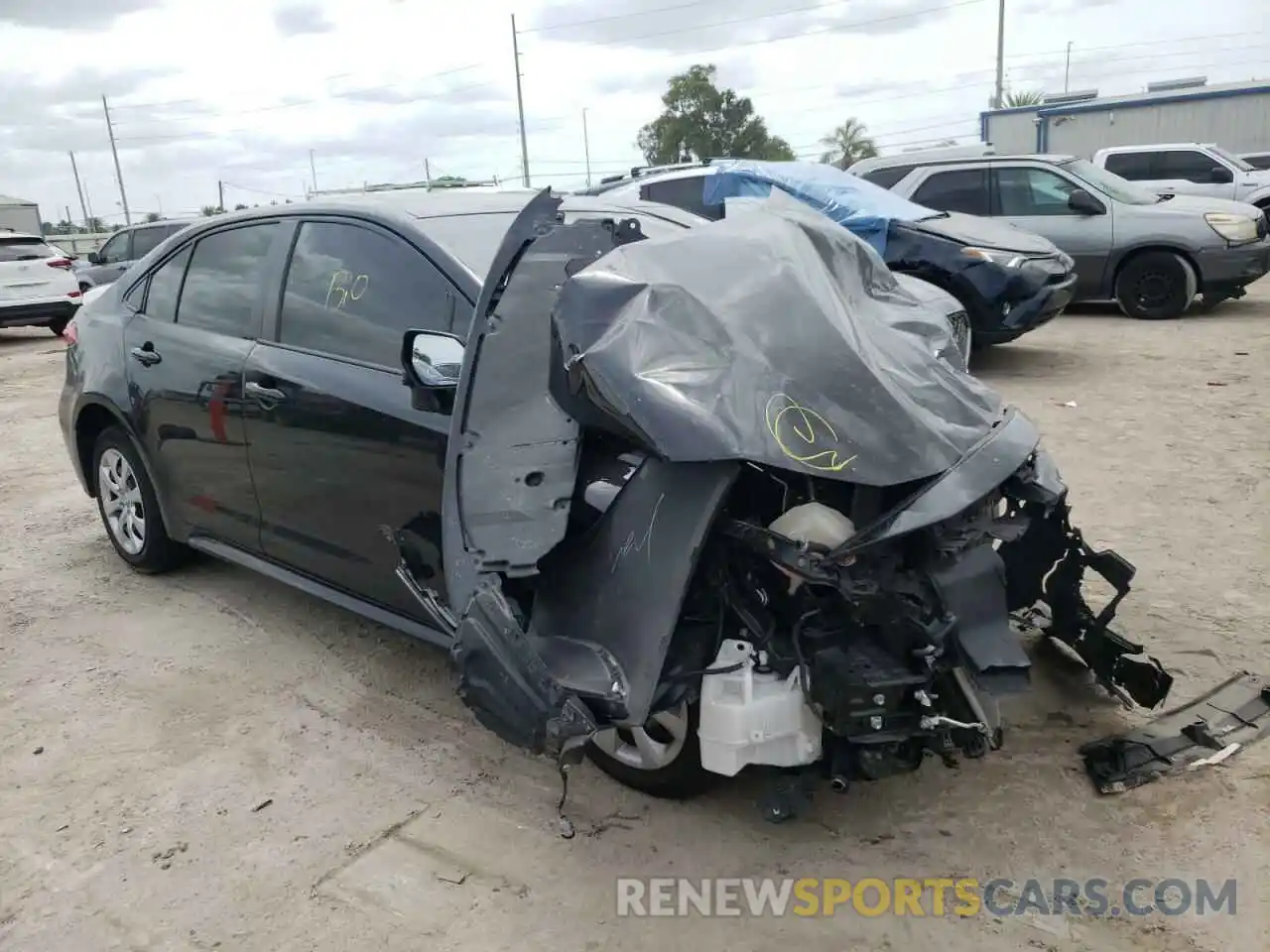 1 Photograph of a damaged car JTDEPRAE7LJ055429 TOYOTA COROLLA 2020