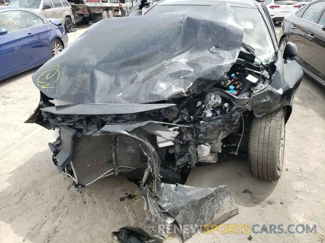 9 Photograph of a damaged car JTDEPRAE7LJ055429 TOYOTA COROLLA 2020