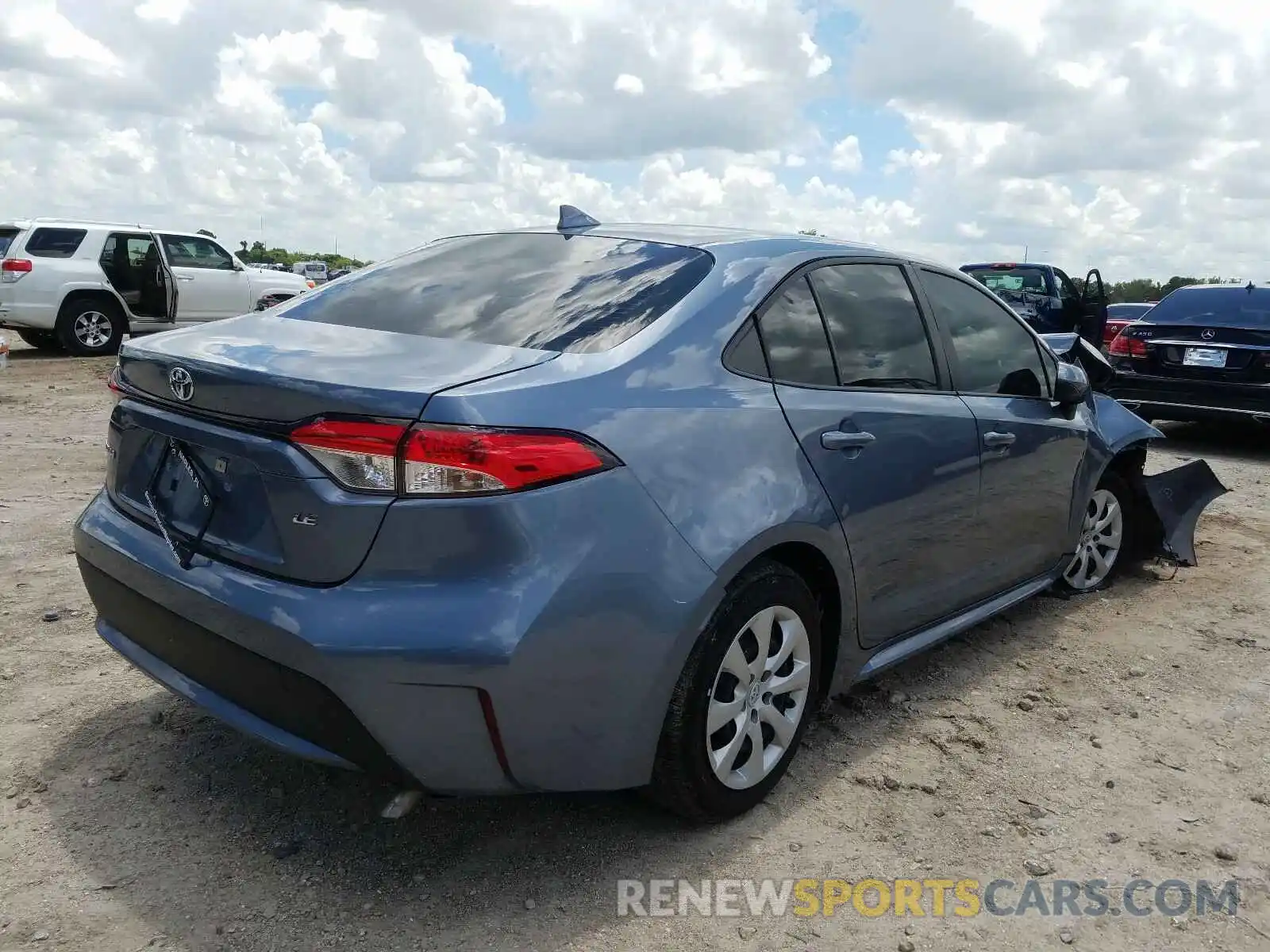 4 Photograph of a damaged car JTDEPRAE7LJ055687 TOYOTA COROLLA 2020