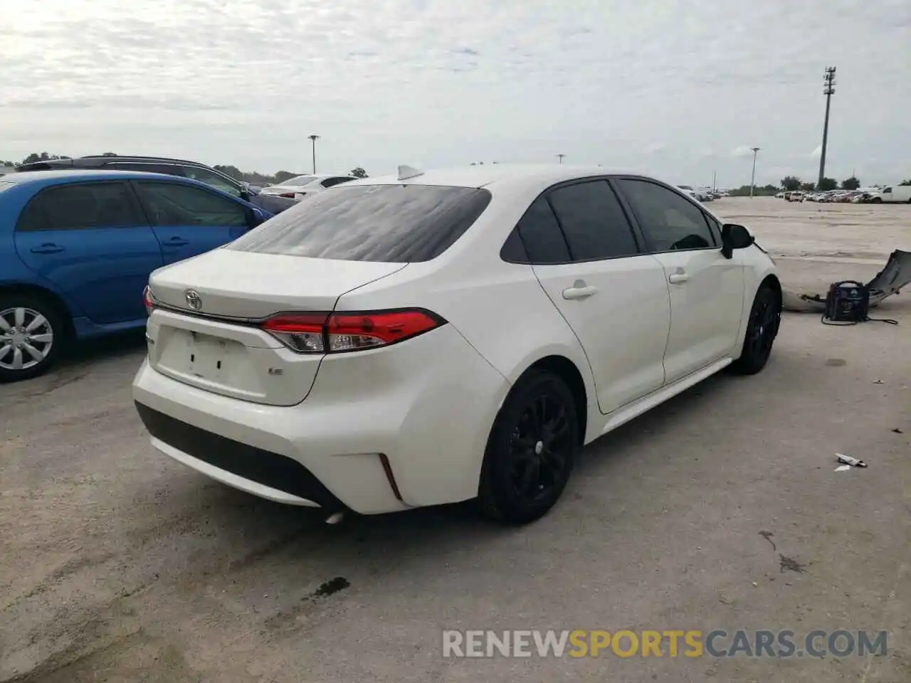 4 Photograph of a damaged car JTDEPRAE7LJ057729 TOYOTA COROLLA 2020