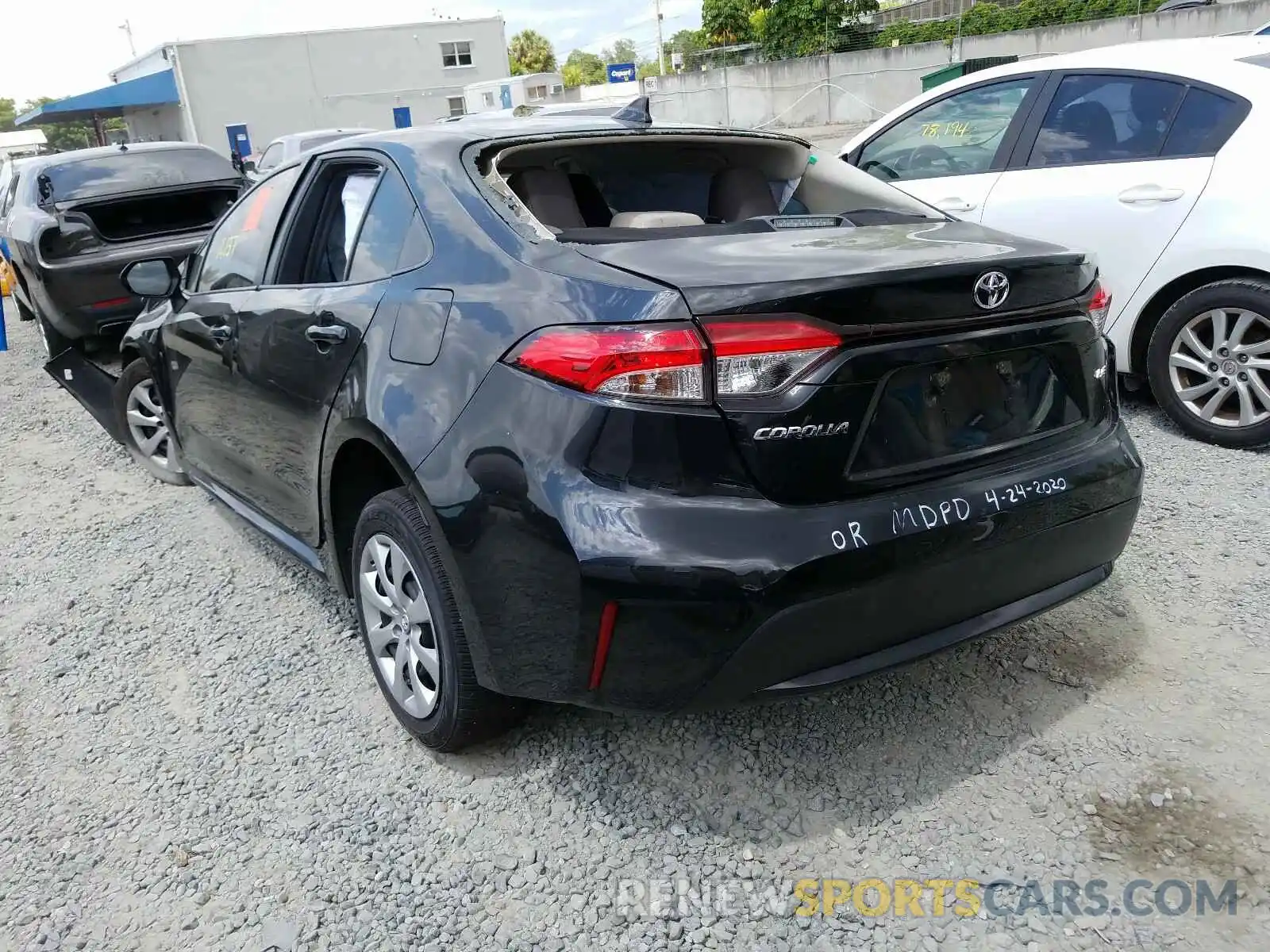 3 Photograph of a damaged car JTDEPRAE7LJ057875 TOYOTA COROLLA 2020