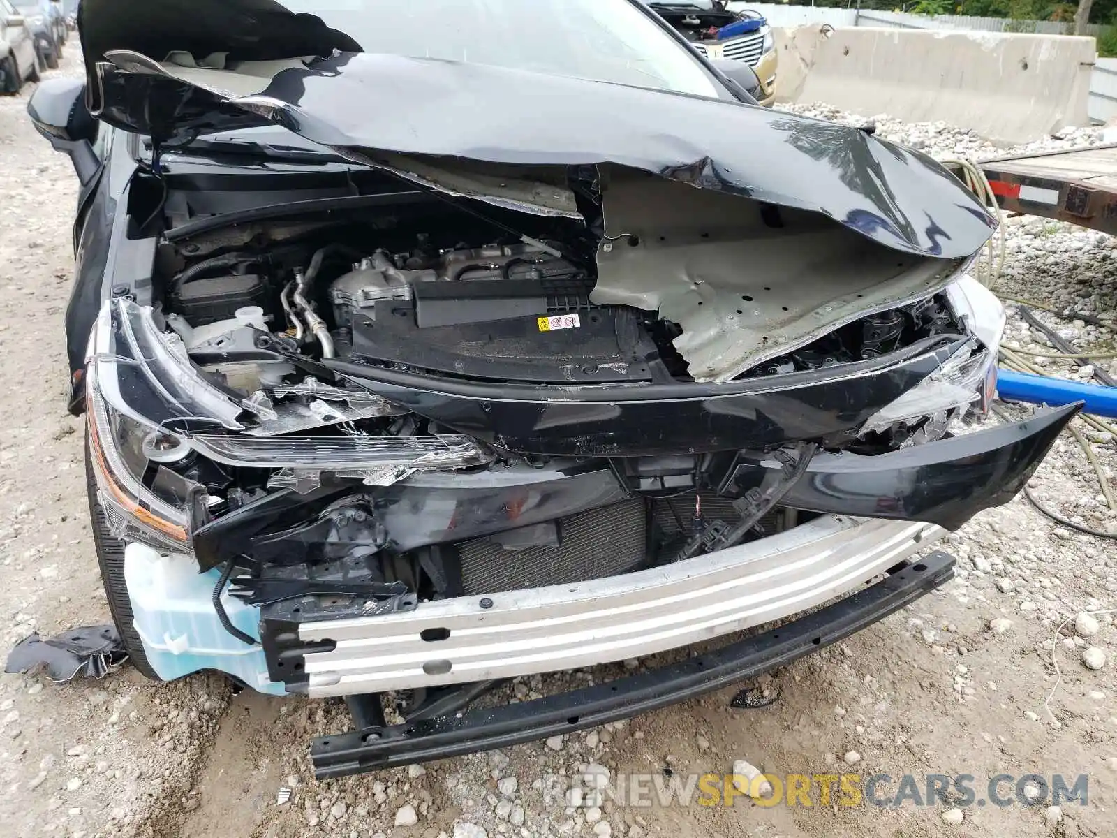 9 Photograph of a damaged car JTDEPRAE7LJ057939 TOYOTA COROLLA 2020