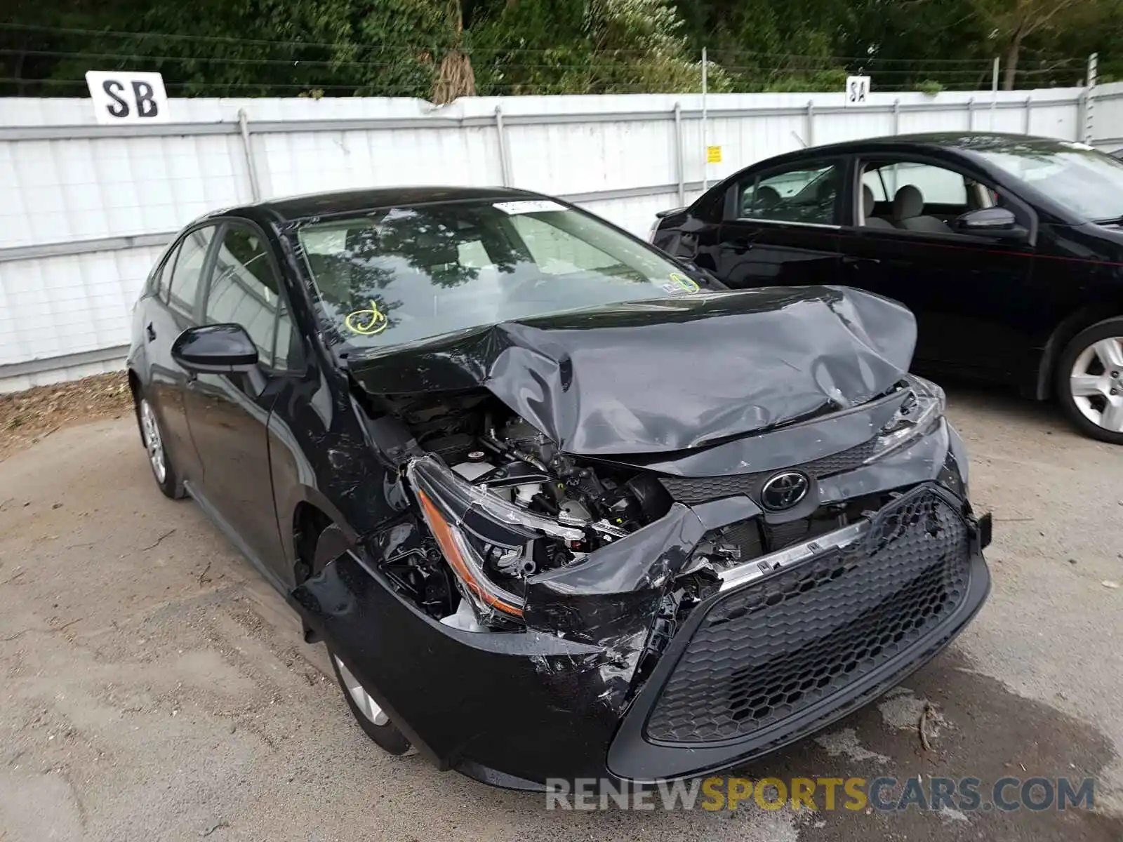 1 Photograph of a damaged car JTDEPRAE7LJ058816 TOYOTA COROLLA 2020