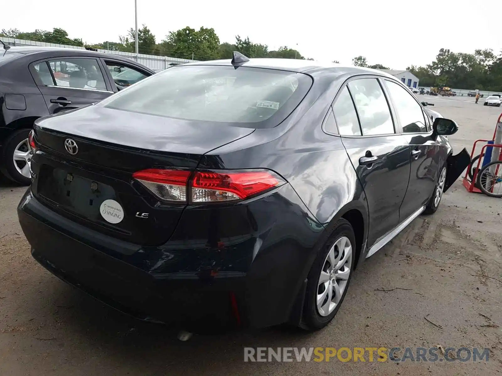 4 Photograph of a damaged car JTDEPRAE7LJ058816 TOYOTA COROLLA 2020