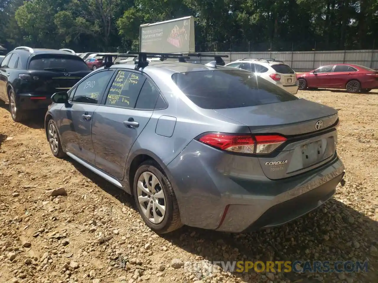 3 Photograph of a damaged car JTDEPRAE7LJ059562 TOYOTA COROLLA 2020