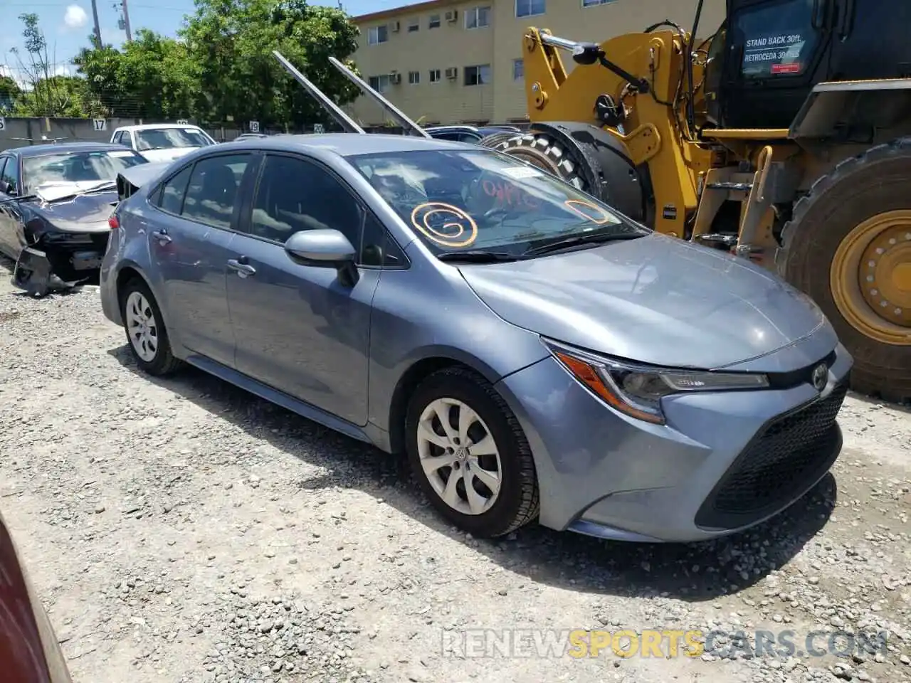 1 Photograph of a damaged car JTDEPRAE7LJ062686 TOYOTA COROLLA 2020