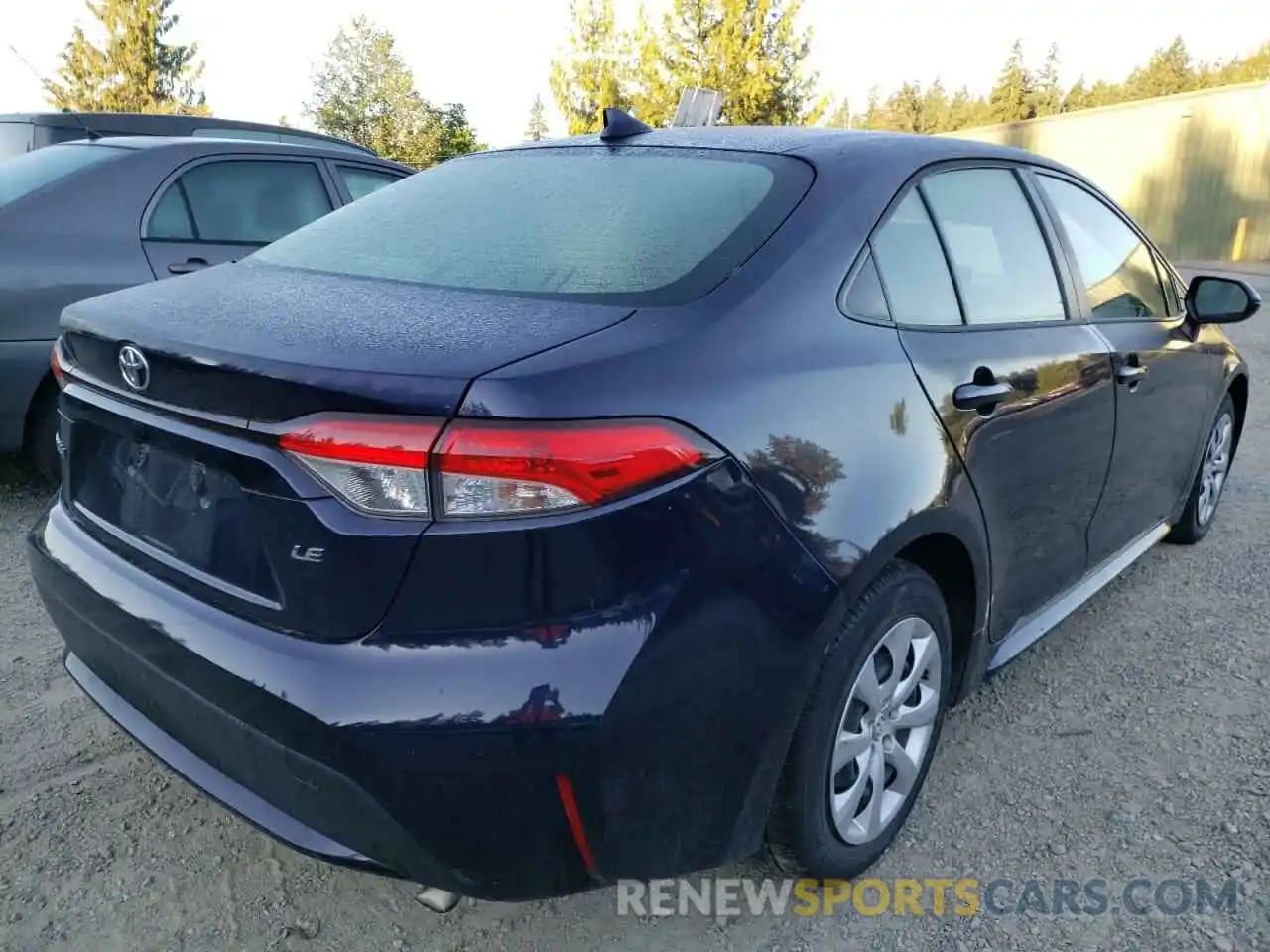 4 Photograph of a damaged car JTDEPRAE7LJ063420 TOYOTA COROLLA 2020