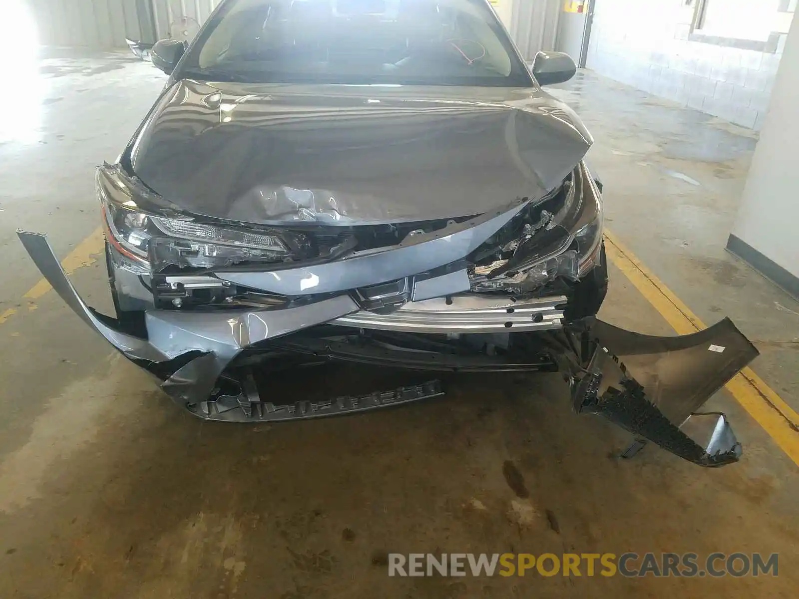 9 Photograph of a damaged car JTDEPRAE7LJ064342 TOYOTA COROLLA 2020