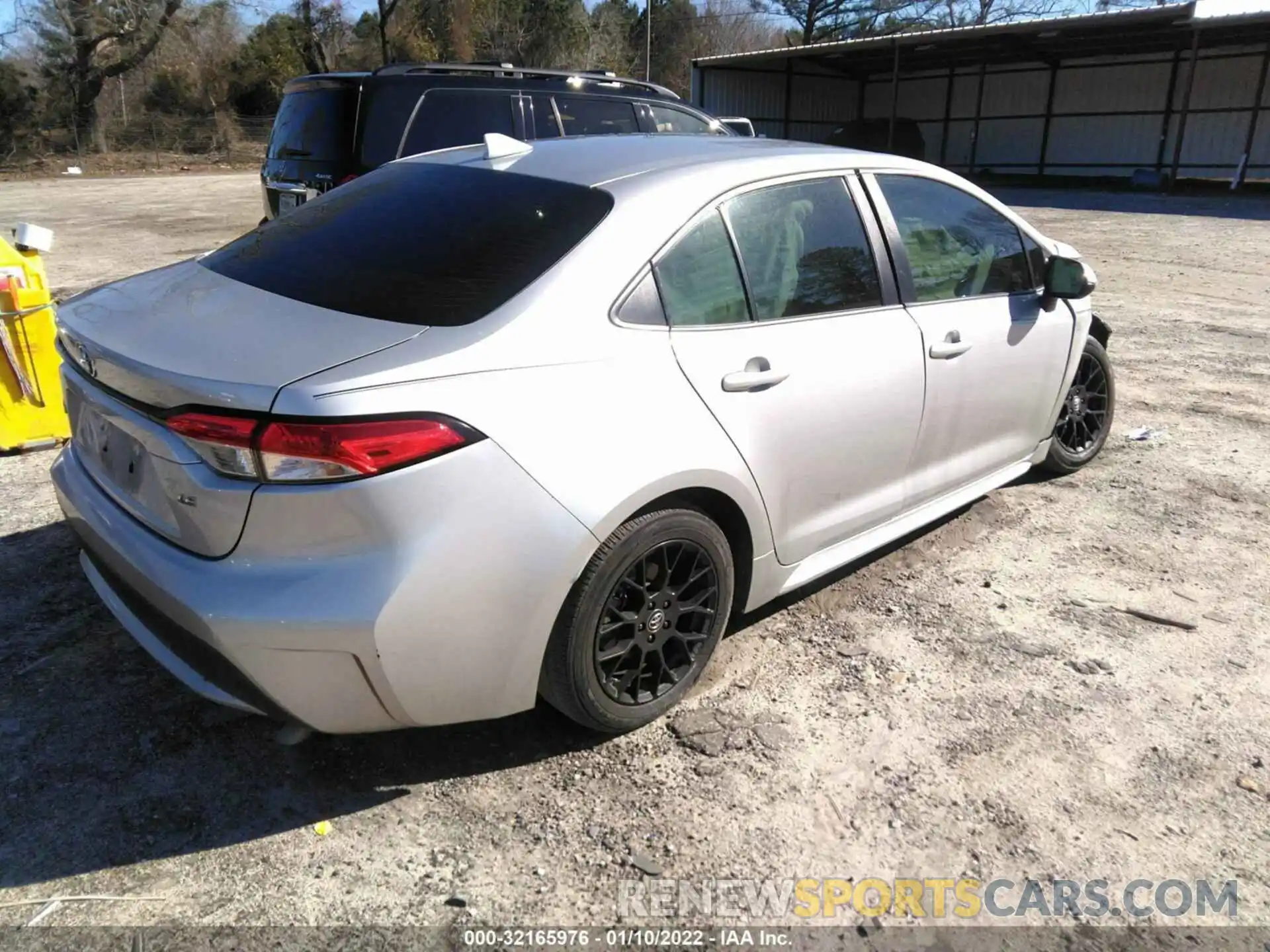 4 Photograph of a damaged car JTDEPRAE7LJ065152 TOYOTA COROLLA 2020