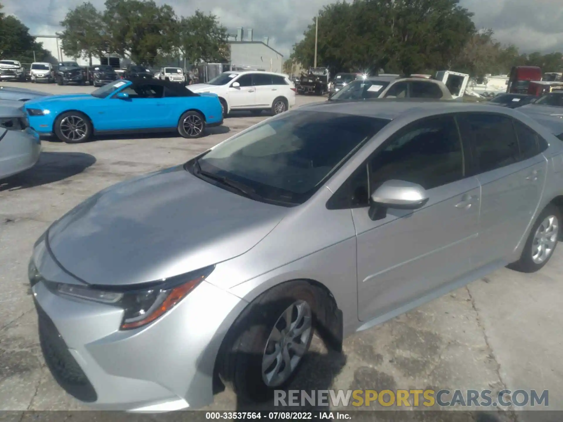 2 Photograph of a damaged car JTDEPRAE7LJ066527 TOYOTA COROLLA 2020