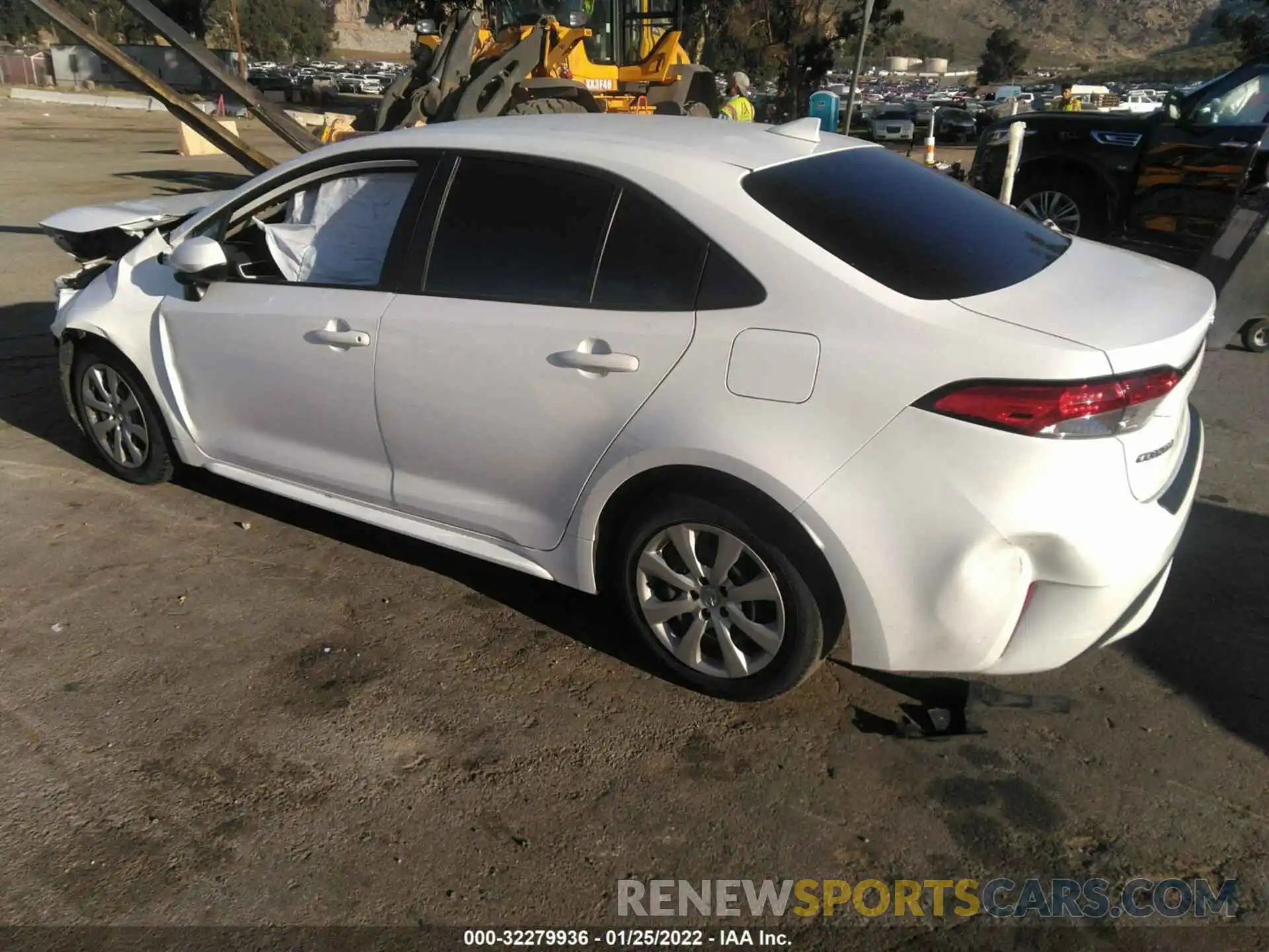 3 Photograph of a damaged car JTDEPRAE7LJ070755 TOYOTA COROLLA 2020