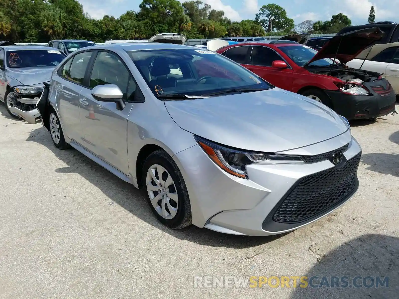 1 Photograph of a damaged car JTDEPRAE7LJ071078 TOYOTA COROLLA 2020