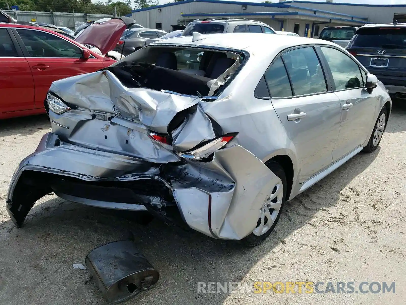 9 Photograph of a damaged car JTDEPRAE7LJ071078 TOYOTA COROLLA 2020