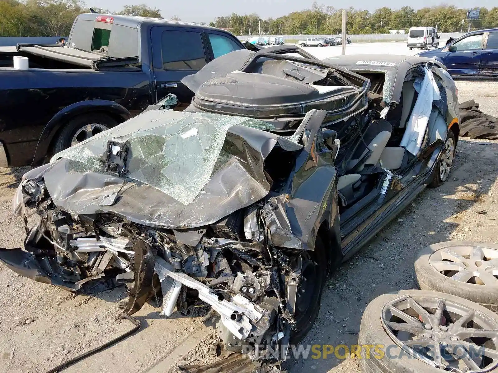 2 Photograph of a damaged car JTDEPRAE7LJ073266 TOYOTA COROLLA 2020