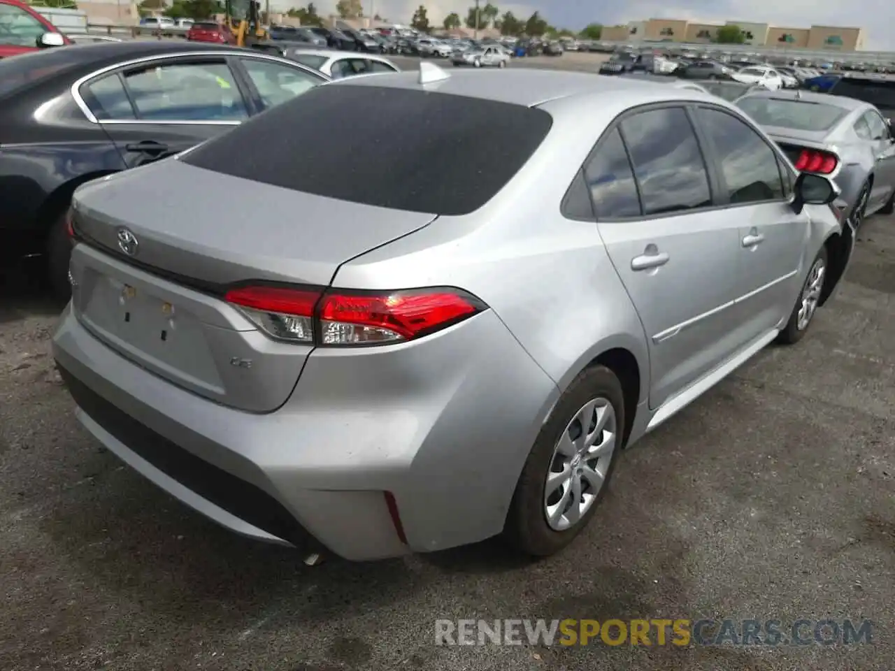 4 Photograph of a damaged car JTDEPRAE7LJ073753 TOYOTA COROLLA 2020