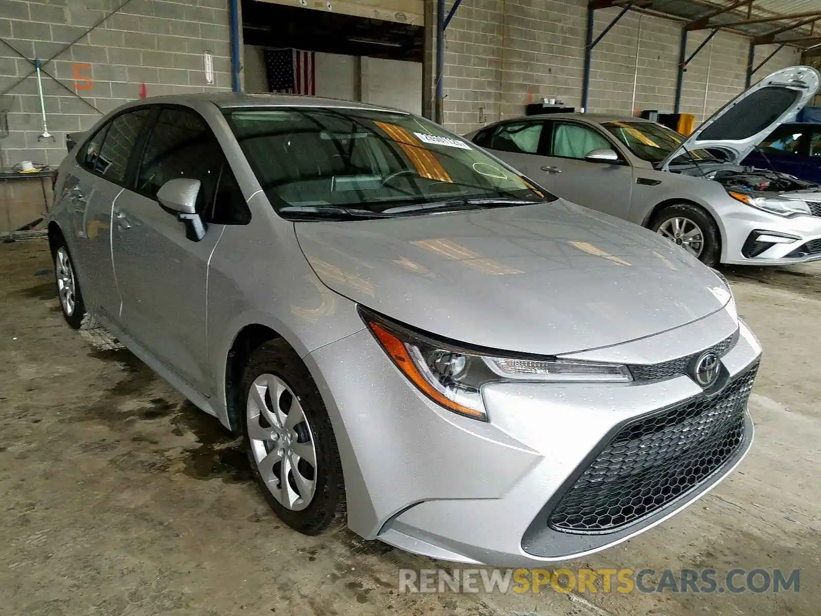 1 Photograph of a damaged car JTDEPRAE7LJ074613 TOYOTA COROLLA 2020