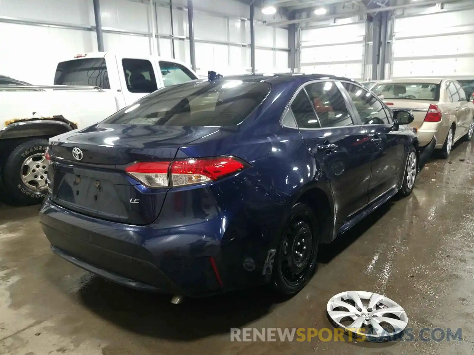 4 Photograph of a damaged car JTDEPRAE7LJ074904 TOYOTA COROLLA 2020