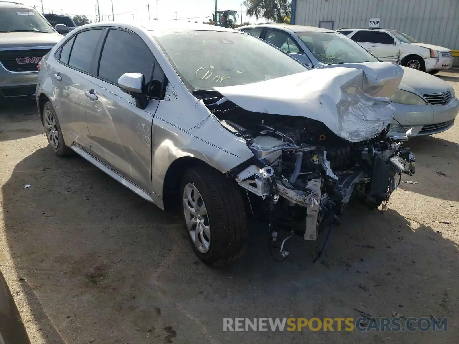 1 Photograph of a damaged car JTDEPRAE7LJ075955 TOYOTA COROLLA 2020