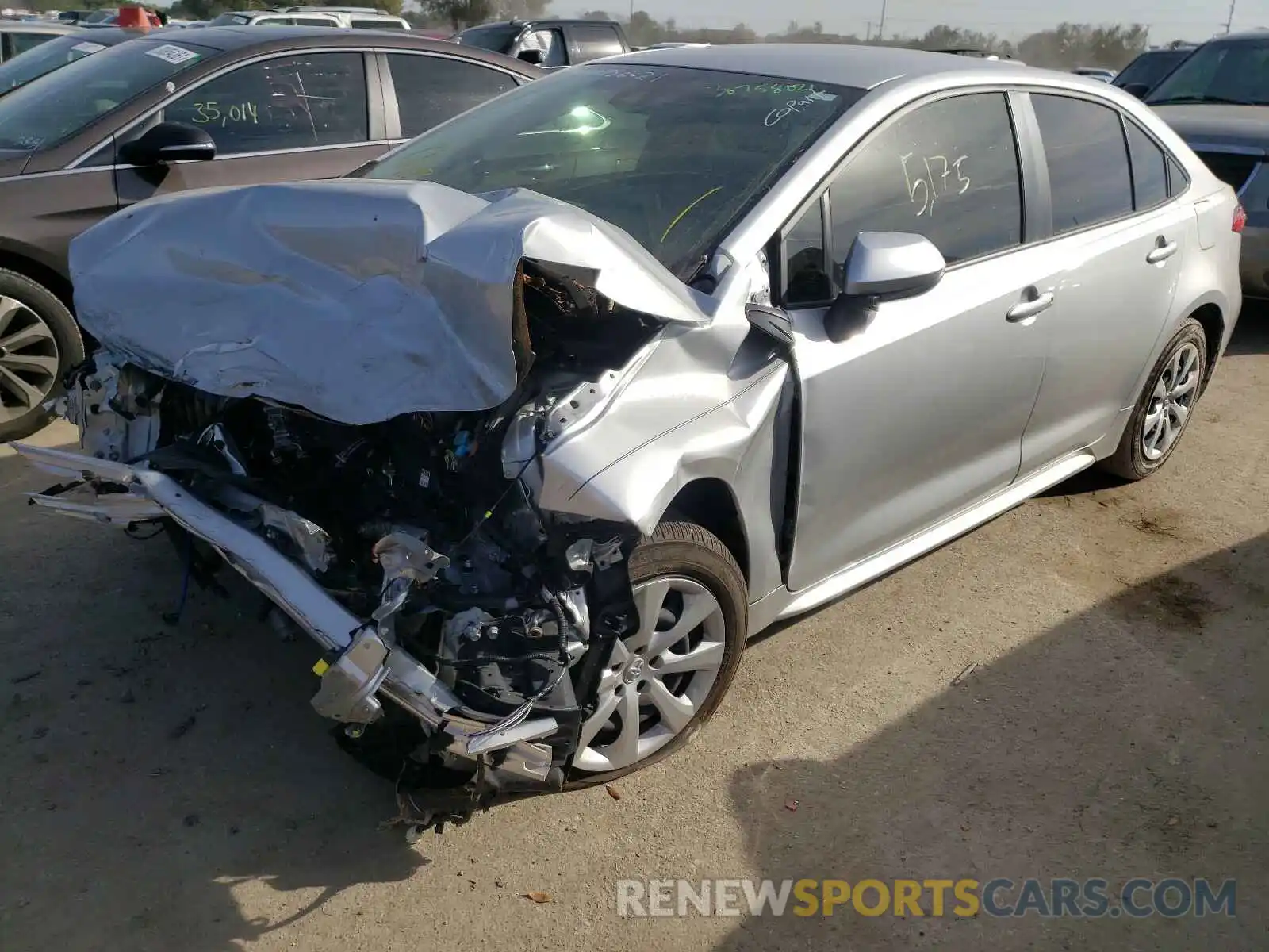 2 Photograph of a damaged car JTDEPRAE7LJ075955 TOYOTA COROLLA 2020