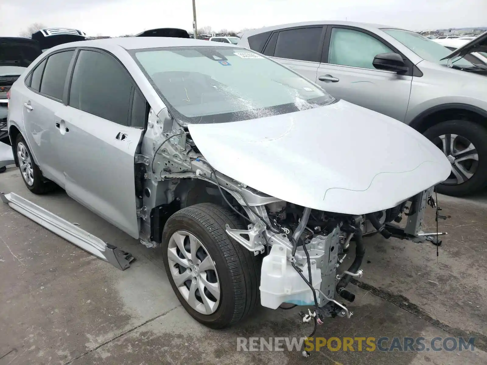 1 Photograph of a damaged car JTDEPRAE7LJ076670 TOYOTA COROLLA 2020