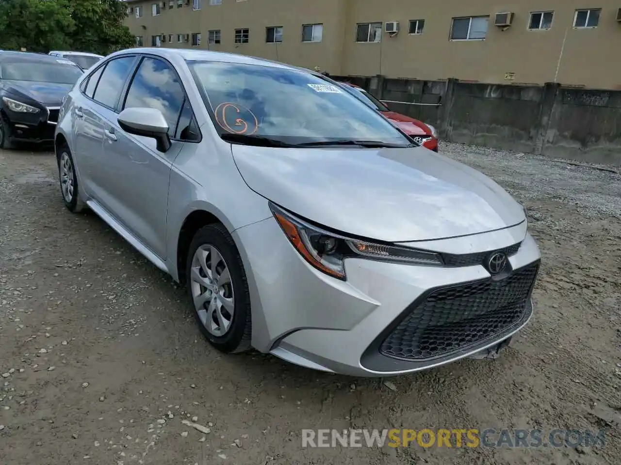 1 Photograph of a damaged car JTDEPRAE7LJ077642 TOYOTA COROLLA 2020